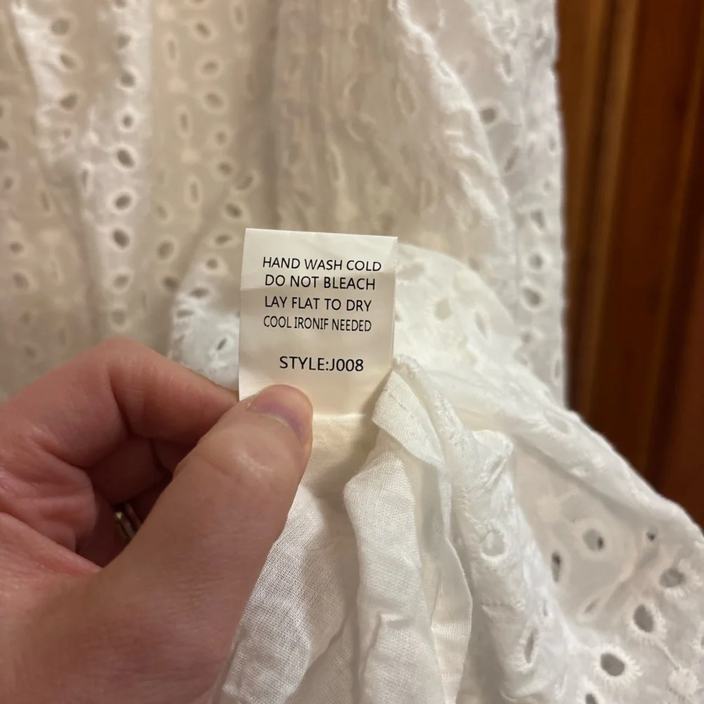 White Eyelet V-Neck Sleeveless Dress - Picture 10 of 12